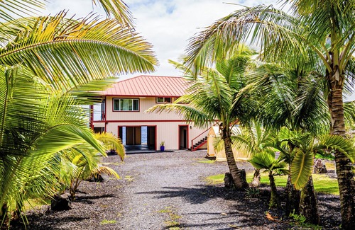 Keaau Casa | Absolute Oceanfront Gorgeous views 2-bedroom house with Air Conditioning!