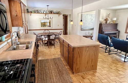 Pepin County Casa | Absolute PEACE in this country home surrounded by gardens and views!