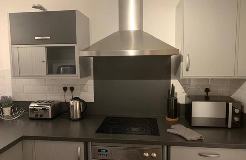 Convention Quarter Apartamento | Absolute Stays At The Qube- Families Contractors Free Wifi Long Stay Discounts