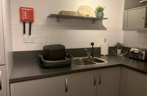 Convention Quarter Apartamento | Absolute Stays At The Qube- Families Contractors Free Wifi Long Stay Discounts