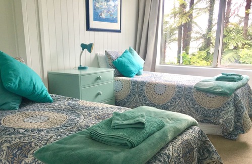 Welcome Bay Apartamento | Frente al mar absoluto: admite mascotas, retiro en la playa.