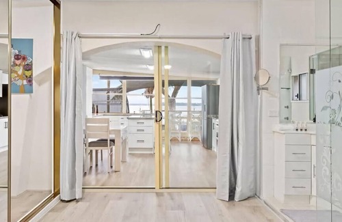 Toukley Casa | Absolute Waterfront Hidden Gem Toukley