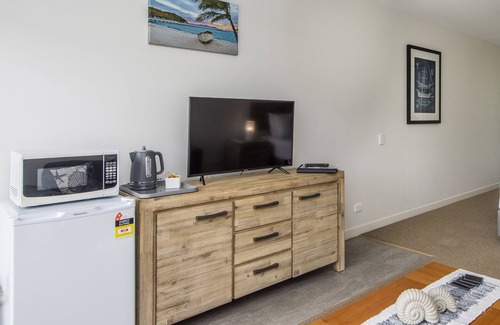 Nelly Bay Casa | Absolute Waterfront Magnetic Island
