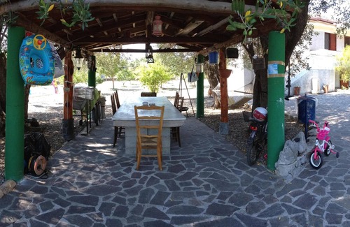 Policastro Bussentino Apartamento | 'Absolutamente gran casa de vacaciones con un gran jardín cerca de la playa'