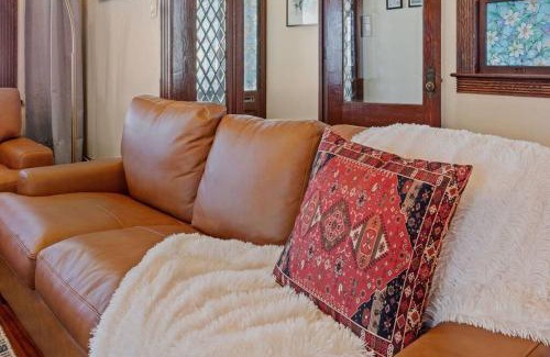 Atlantic City Casa | AC 9 BR 4BA Victorian Manor - 1 Block to Beach