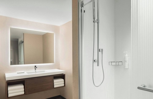 Old Montreal Hotel | AC Hotel by Marriott Old Montreal