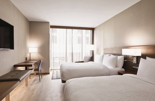 Downtown Pittsburgh Hotel | AC Hotel Pittsburgh Downtown