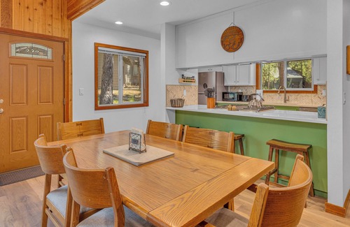 Overlook Park Casa | AC,PF, great location, kids friendly, recently renovated, outdoor seating.