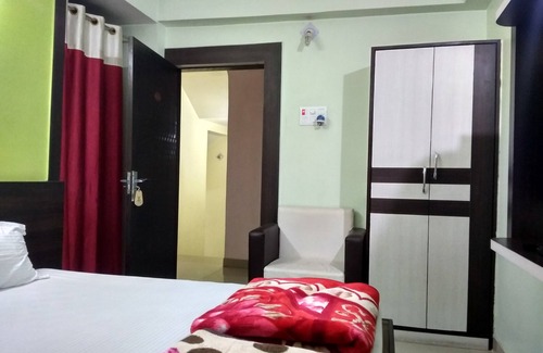Gaya Hotel | Habitación con aire acondicionado en el Hotel Viraat Inn (cerca de la estación de tren de Gaya)