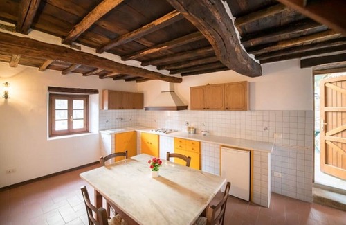 Pontassieve Apartamento | Acacia Apartment