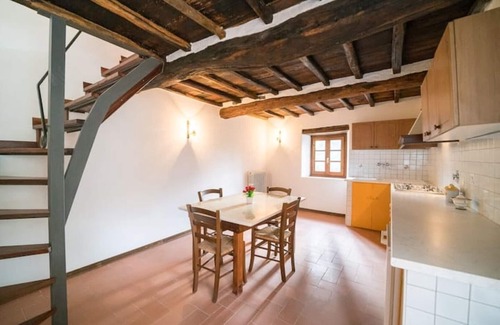 Pontassieve Apartamento | Acacia Apartment