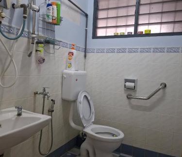 Taman Rapat Damai Casa | ACACIA GUESTHOUSE by Zamanja