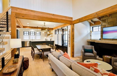 Crested Butte Cabaña | Academy Place | Paintbrush
