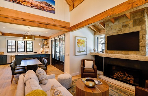 Crested Butte Cabaña | Academy Place | Valerian