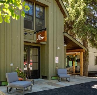 Crested Butte Casa | Academy Place | Valerian