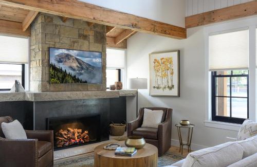 Crested Butte Casa | Academy Place | Valerian