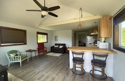 Southwest Harbor Cabaña | Acadia Birds Eye View Cottage