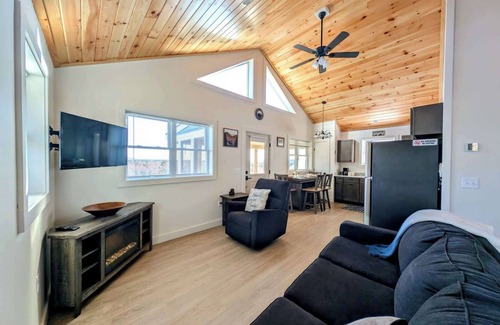 Sullivan Casa | Acadia Sunset Fishing Cabin #5, family, beach, firepit