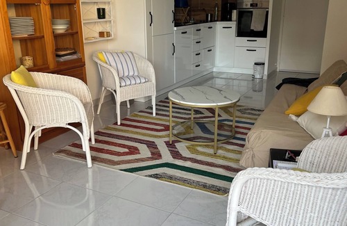 Frejus Port Apartamento | Acapoulco two-room seafront promenade Garden level