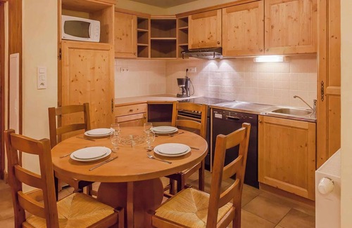 Lanslevillard Condominio | Accès direct aux pistes, piscine | T3 + cabine
