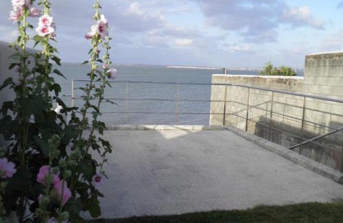 La Flotte Casa | Accès océan sur grand terrain clos