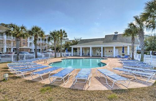 Central Myrtle Beach Apartamento | Access to 7 Pools Myrtlewood Golf Condo!