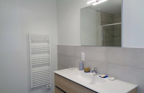 Saint-Genest-Malifaux Apartamento | Apartamento PMR, balcón, cocina equipada, WiFi, ropa de cama incluida