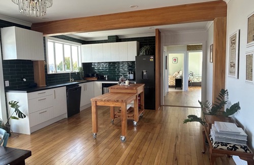 Nukuhou Cabaña | Accessible Ohope Beach Country Cottage