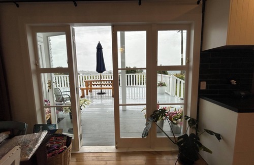 Nukuhou Cabaña | Accessible Ohope Beach Country Cottage