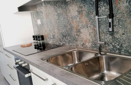 Monterotondo Apartamento | Accogliente Appartamento Vicino Roma per Coppie e Famiglie, Nuovo