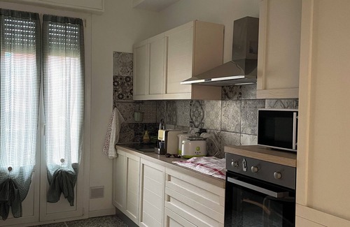Bolognina Apartamento | Accogliente Appartamento a Bologna Comodo al Centro,alla Fiera e Alluniversità