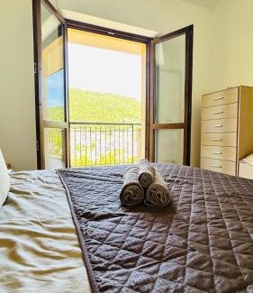 Fiuggi Apartamento | Accogliente Appartamento con Balcone Panoramico Fino a 3 Persone, Vicino al Centro Storico