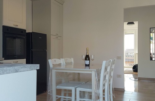 Lake Bracciano Apartamento | Accogliente appartamento centrale, 2 minuti dal lago, bar, ristoranti, negozi