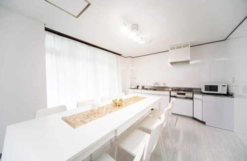 Komono Casa | Accommodates 20 people 1 minute from the station / Miegun Mie