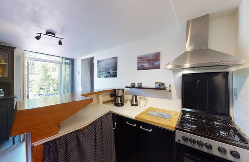 Percy-en-Normandie Cabaña | Accommodation for 5 people in the countryside with heated swimming pool in summer