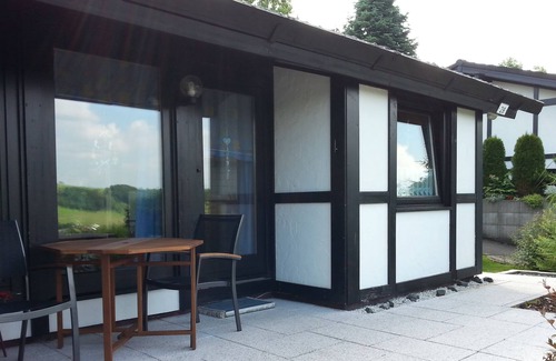Feriendorf Hennesee Casa | Alojamiento Ferienhaus am Hennesee Senderismo con perro, pesca en el lago Hennesee vista