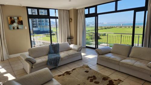 Durban Point Apartamento | Accommodation Front - Regal 6 Sleeper Across the Ocean