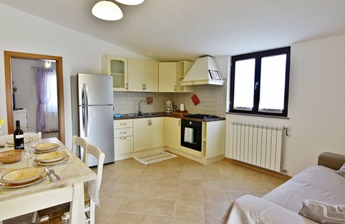 Valica Apartamento | Alojamiento en Barboj-Umag, sus vacaciones en el campo, a 5 minutos del mar, terraza