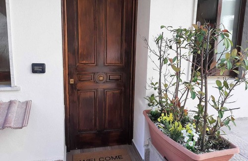 Angri Casa | Accommodation in center, Doria Castle, Town Villa, stores, bars, pubs, transportation.