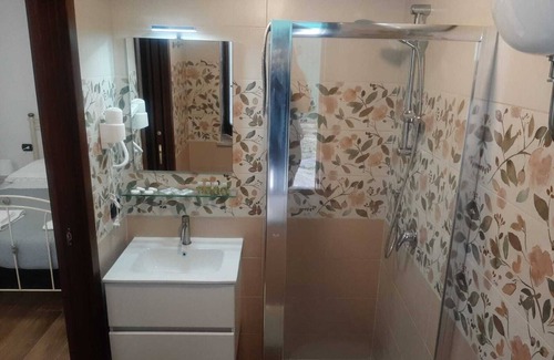 Angri Casa | Accommodation in center, Doria Castle, Town Villa, stores, bars, pubs, transportation.