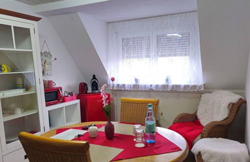 Grevenbroich Cama Y Desayuno | Accommodation is conveniently located between the major cities of Cologne/Düsseldorf/Aachen