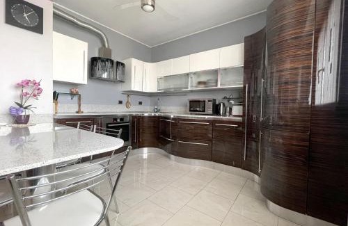 Rho Apartamento | Accomodo RHP18 Pentavano Fiera