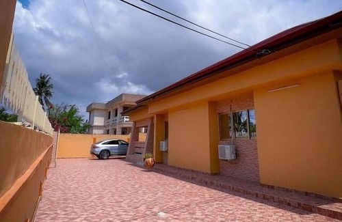 Bono East Region Casa | Accra-5Bedroom-3Bathroom-PrivateParking