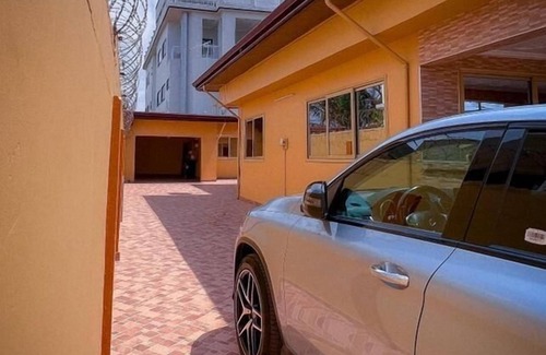 Bono East Region Casa | Accra-5Bedroom-3Bathroom-PrivateParking