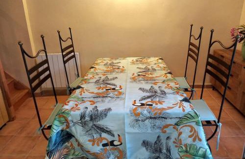 Saint-Etienne-les-Orgues Apartamento | Accueil Chaleureux en Provence