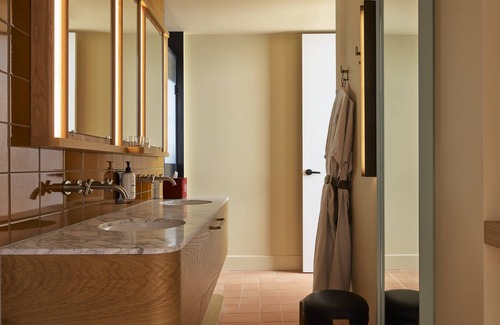 Sydney Central Business District Hotel | Ace Hotel Sydney