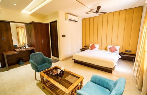 Rau Complejo | Aceotel Resort 7th Cloud Indore