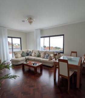 Gaula Casa | Achada de Gaula House