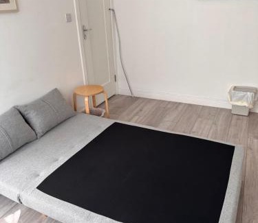Ongar Apartamento | Achievers Apartment