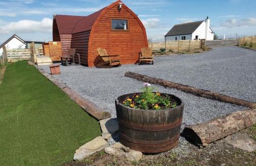 Spittal Casa | Achmeney Glamping larger than Average pod